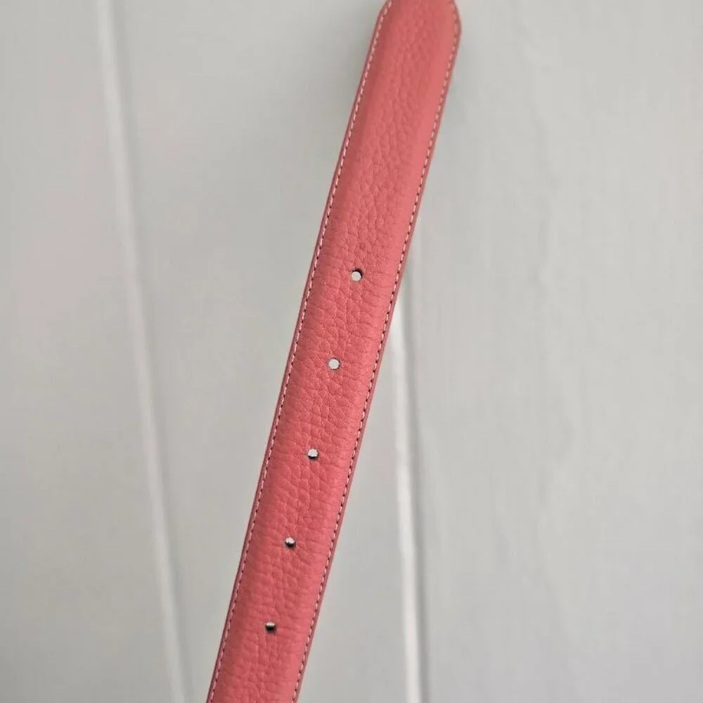 Land’s End Vintage Women’s genuine leather Belt in Peach w silver buckle Size 46